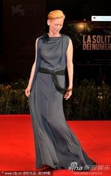 《黑色维纳斯》首映   奥斯卡女配角蒂尔达优雅捧场