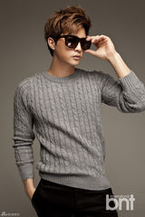 高清图：韩星金智勋拍写真 微露胸肌展致命诱惑