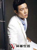 组图：陆毅拍封面大片 演绎酷劲十足活力小子