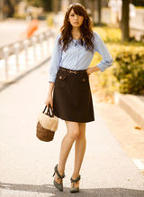 组图：日本模特宫田聪子示范89款秋季服饰搭配