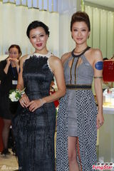 组图：李美凤享受现有生活 不考虑复出拍戏