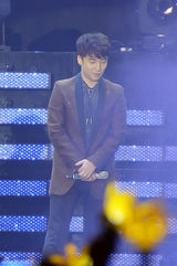 组图：BIGBANG三成员与香港粉丝共度情人节