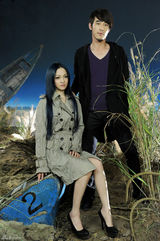 组图：张韶涵MV曝花絮 变身雪后与花仙子