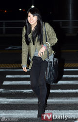 组图：《音乐中心》登泰国 SHINee闪耀2NE1酷帅