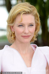 幻灯图集：戛纳开幕片记者会 克劳携布兰切特亮相