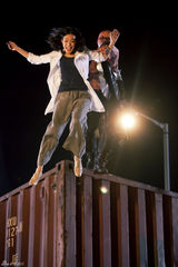 幻灯：《全城戒备》舒淇新照曝光 演动作戏像荡秋千