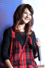 组图：严爵挑战高音想交女友 潘玮柏High翻全场