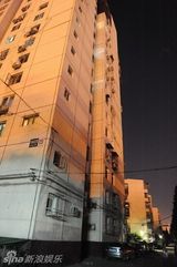 幻灯图集：贾宏声坠楼身亡事发现场