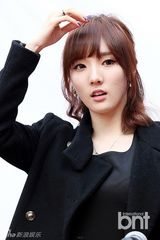 组图：女团Stellar举办粉丝签名会笑容甜美