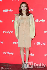 组图：李素妍崔江熙等助阵时尚杂志11周年活动