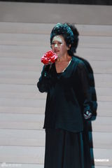 组图：郑丹瑞林珊珊开唱 感激林子祥叶德娴帮助