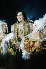 策划：费翔旧照回顾 英俊少年变性感大叔