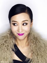 高清图：苗圃全新写真欢颜无双 展现奢华御姐范