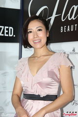 组图：李诗韵发福变圆润 新剧带来掘金机会