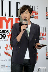 高清图：徐静蕾牵手黄立行 《杜拉拉》未映先拿奖