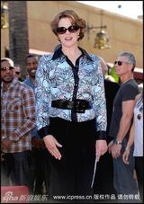 幻灯组图：卡梅隆留名星光大道 施瓦辛格到场助阵