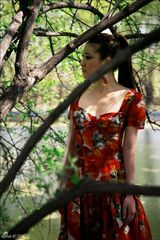 组图：时尚主播悦悦携手《VOGUE》提倡加法健康