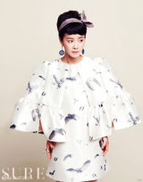 高清组图：韩星李诗英大片甜美粉妆俏丽活泼