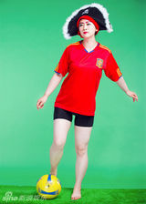 幻灯：芙蓉不畏“乌鸦”称号 披三国队服尽显妖娆