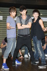 组图：Lollipop F苦练流行音乐奖特别表演