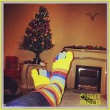 组图：汤姆戴利返家过圣诞 彩虹衣袜为同志发声