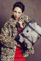 组图：王梓诺拍时装大片 神情酷似蔡少芬