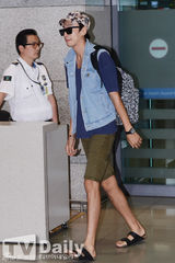 组图：《Running Man》返韩 短裤拖鞋好清凉