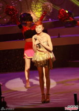 香港办文艺晚会庆国庆 霍震霆称不办百日宴(图)