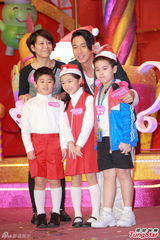 组图：马赛被曝同性恋还吴卓羲清白 胡杏儿担心