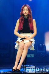 组图：韩女团Dal★shabet发新碟大秀性感舞姿