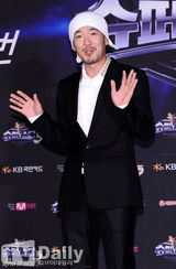 组图：《SuperStar》Tony李承哲等评委亮相