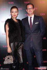 组图：刘嘉玲自曝欧洲行亲睹百对情侣一夜情