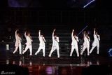高清组图：韩团INFINITE首尔开个唱现场火爆似王子