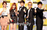 组图：BigBang与2NE1等出席YG与相机品牌签约仪式