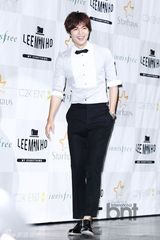 组图：李敏镐召开全球巡演首尔站记者会