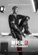 组图：《敢死队3》发海报 14年8月硬汉归来