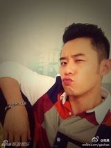 组图：高昊微博海量搞怪照盘点 耍宝快乐人生