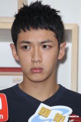 组图：柯震东澄清酒后摸奶事件 九把刀到场支持