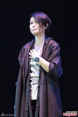 组图：刘若英分享爱情体会 自曝恋爱失败多次