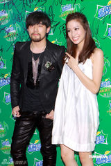 原创音乐榜周笔畅揽三项大奖 周杰伦提携师妹