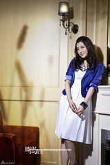 高清组图：王雅捷家居写真曝光 春意浓浓柔情浪漫