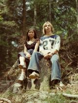 组图：翁美玲生前英国旧照曝光 与荷兰男友恩爱