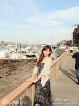 组图：北大校花赢选美冠军 浓妆照引热议