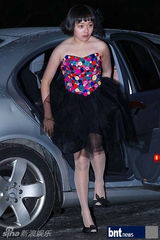 组图：金载沅孙丹菲等盛装亮相MBC演技大奖红毯