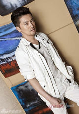 组图：苏有朋时尚封面寻蜕变 简单生活展现快乐人生