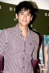 高清图：彭于晏请小朋友看新片 坦然谈性感身材