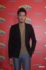 组图：吴佩慈不担心床戏照曝光 期待当大S伴娘 