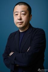 组图：贾樟柯携《天注定》亮相 拍写真随性自然
