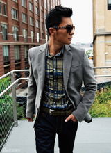 组图：李晨写真漫步街头 展男性沉稳风度