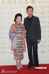 组图：周年舞会晚宴开幕 赌王多位家人亮相捧场